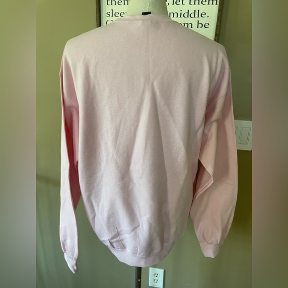 Breast cancer Michigan graphic sweatshirt Soft Pink Heavy Blend women’s size M - Picture 2 of 6